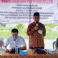 Anggota DPRD Kaltim, Bagus Susetyo (berdiri) memberikan sambutan dalam Sosialisasi Perda Pencegahan Penyalahgunaan Narkotika di RT 10 Kelurahan Kariangau, Kecamatan Balikpapan Barat, Sabtu 1 Oktober 2022.