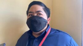 Ananda Emira Moeis mengganggap aturan zonasi berpotensi membuat calon siswa tak bisa melanjutkan pendidikan di sejumlah sekolah.