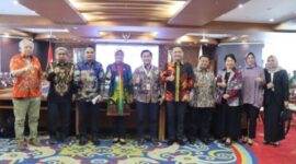 Pimpinan,Anggota dan Sekretaris DPRD Kaltim saat menghadiri pertemuan dalam rangka Penilaian Tahap III Verifikasi Tingkat Provinsi, Penghargaan Pembangunan Daerah (PPD) Tahun 2023. (Foto: infonusa.co/ARF/HO)