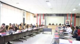 Rapat Dengar Pendapat (RDP) antara Banggar DPRD Kaltim dan TAPD Kaltim. (Foto: infonusa.co/ARF/HO)