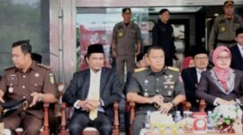 Ketua Komisi II DPRD Kaltim, Nidya Listiyono saat menghadiri upacara peringatan hari Otonomi Daerah XXVII. (Foto: infonusa.co/ARF/HO)