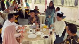 Suasana acara halalbihalal di kediaman Seno Aji, Rumah Jabatan Wakil DPRD Kaltim. (Foto: infonusa.co/ARF/HO)
