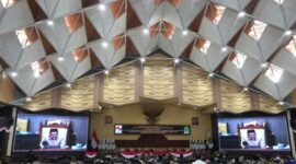 Suasana Rapat Paripurna ke-18 DPRD Kaltim. (Foto: infonusa.co/ARF)