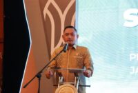 Foto : Wakil Ketua DPRD Kaltim, Seno Aji, saat menyampaikan sambutan dalam acara Seminar Nasional di Ballroom Hotel Grand Senyiur Balikpapan.
