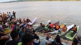 Suasana Balap Ketinting di Dermaga Pulau Kumala (Foto : istimewa)