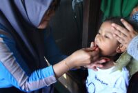 Foto : Pemeriksaan terhadap anak-anak (istimewa)