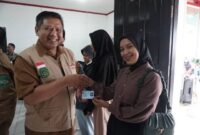 proses perekaman elektronik kartu tanda penduduk (e-KTP)