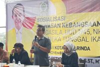 Foto: Anggota DPRD Kaltim, Sapto Setyo Pramono saat menyampaikan materi wawasan kebangsaan. 