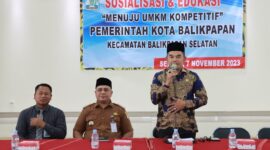 Foto : Ketua DPRD Kaltim, Hasanuddin Mas'ud, saat membuka kegiatan Sosialisasi dan Edukasi Menuju UMKM Kompetitif di Balikpapan.