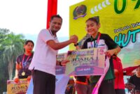 Foto : Ketua Komisi II DPRD Kaltim, Nidya Listiyono, saat menghadiri acara peringatan Hari Ulang Tahun (HUT) Ke-43 Korem 091/Aji Surya Natakesuma. 