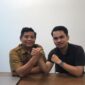 Rusmulyadi dan Irwansyah Melakukan Kompak Sebagai Simbol Kesepakatan Rapat Kerja Pemuda