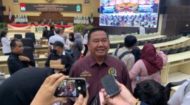 Wakil Ketua DPRD Kaltim, Ekti Imanuel