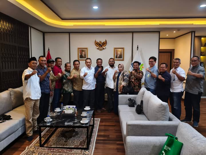 Pertemuan Pihak KPPSMB Bersama Wakil Mentri Koperasi, Ferry Joko Julianto di Jakarta, Pada 23/05/2025 (Foto : FB : Abdulloh)