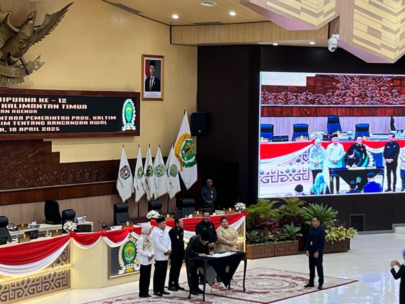 Rapat Paripurna ke-12 DPRD Kaltim.