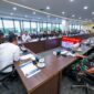 Suasana Rapat Koordinasi Pimpinan Daerah Provinsi Kalimantan Timur, digelar di Kantor Otorita IKN, Penajam Paser Urara. (Foto : Humas DPRD Kaltim)