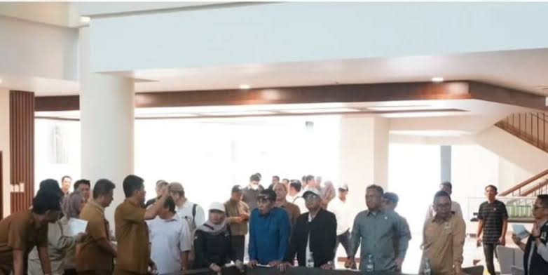 Peninjauan Laungsung Dari DPRD Kaltim Melalui Pansus LKPJ Gubernur 2024 (Humas DPRD KALTIM)