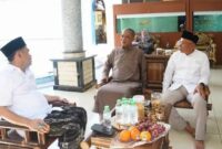 Open House Hari Pertama Lebaran di Kediaman Ketua DPRD Kaltim, Hasanuddin Mas’ud. (Humas DPRD Kaltim)