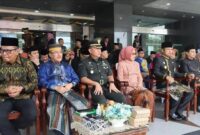 Darlis Pattalongi Saat Hadiri Upacara Hari Pendidikan Nasional di Depan Halaman Kantor Gubernur (Humas DPRD Kaltim)