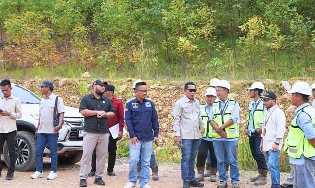 DPRD Kaltim Tinjau Langsng Jalan Dan Jembatan di Sangkulirang (Humas DPRD Kaltim)