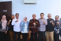 Foto Bersama Tim Pansus LKPJ Gubernur Kaltim yang Lakukan Kunjungan ke Kemendagri (Foto : Humas DPRD Kaltim)