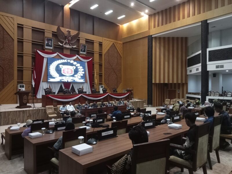 RDP DPRD Samarinda Terkait Relokasi Pasar Subuh (Foto : IN)