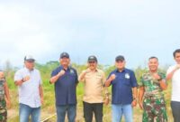 Wakil Ketua DPRD Kaltim Ekti Imanuel melakukan kunjungan kerja ke Kabupaten Mahakam Ulu. (Foto : Humas DPRD Kaltim)