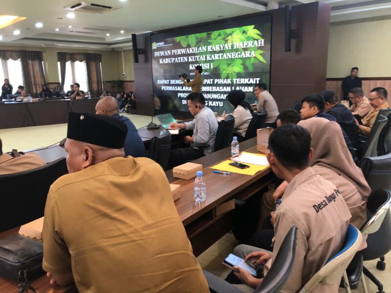 RPD Komisi I DPRD Kukar bahas sengketa pembebasan lahan masyarakat Desa Sebuntal.