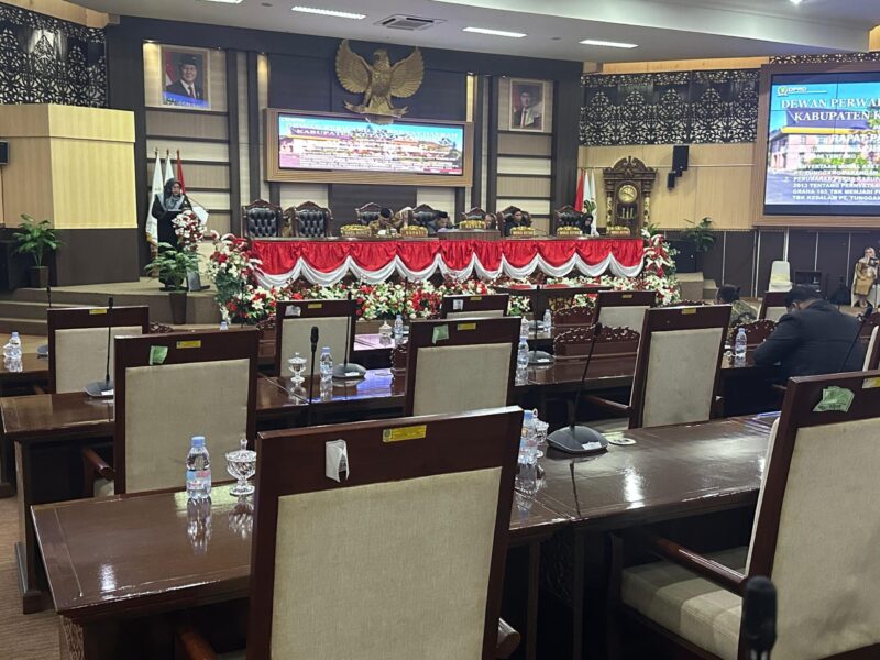 Rapat Paripurna ke-23 DPRD Kukar mengenai pengesahan Raperda pembentukan tujuh desa baru. (Info Nusa)