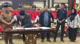 Rapat Paripurna ke-25 Masa Sidang III DPRD Kukar. (Info Nusa)