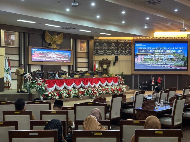 Rapat Paripurna ke-29 DPRD Kukar. (Info Nusa)