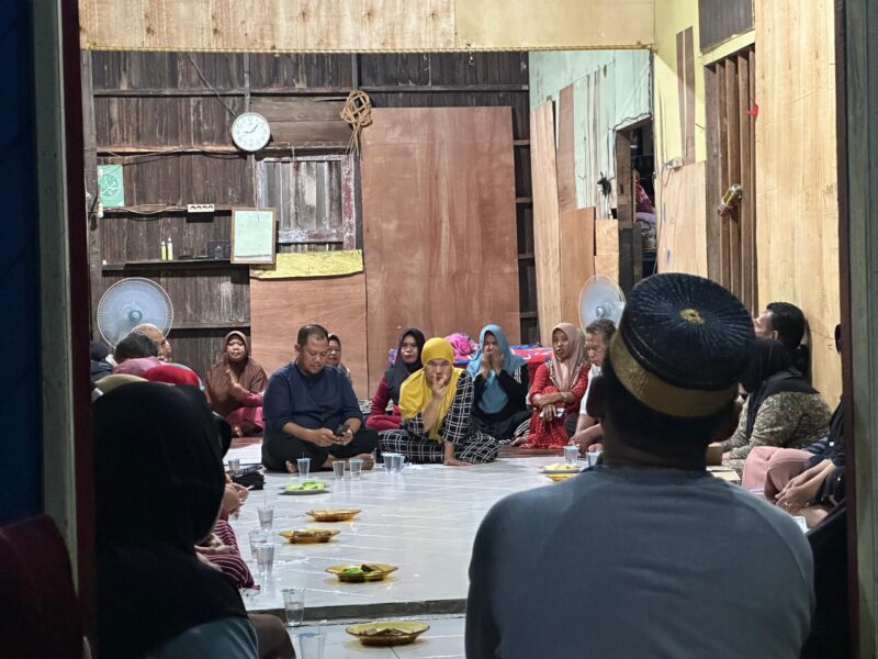 Ketua DPRD Kukar saat lakukan Reses di Dusun Batu Dinding, Loa Tebu.