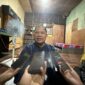 Anggota DPRD Kukar Dapil I Abdul Rasid saat diwawancarai oleh awak media.