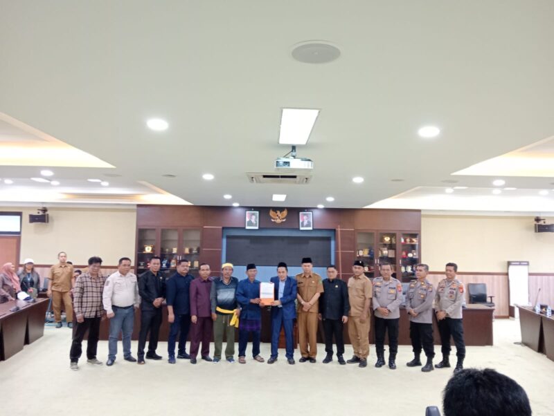 RDP DPRD Kukar bahas kanal banjir Muara Badak. (Istimewa)