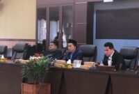 RDP DPRD Kukar fasilitasi persoalan warga Desa Jembayan. (Infonusa)