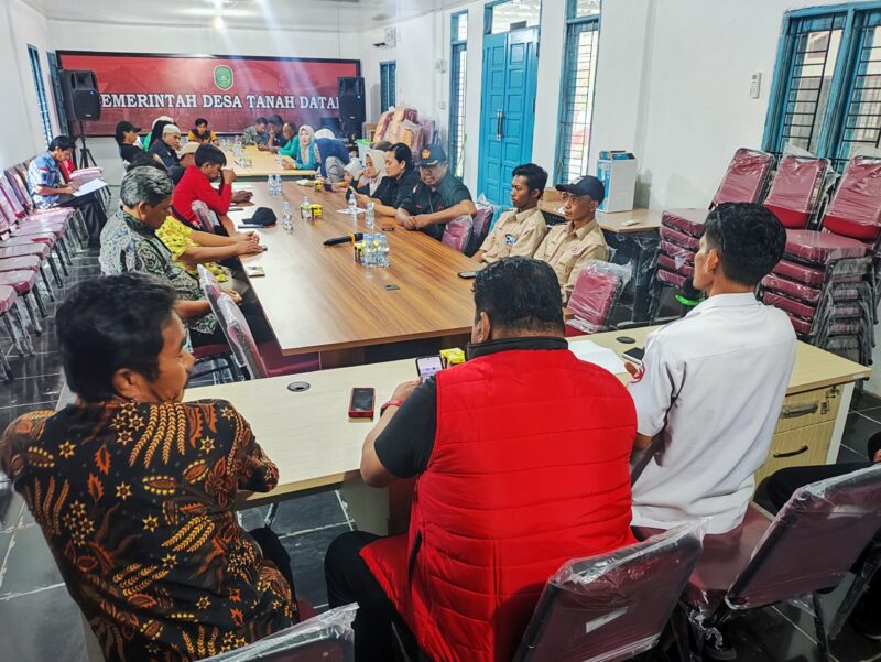 Kegiatan Reses Anggota DPRD Kukar Fahrudin di Tanah Datar. (Infonusa)