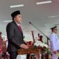HUT Ke-80 RI, Ketua DPRD Kukar Ahmad Yani bacakan salinan teks proklamasi.