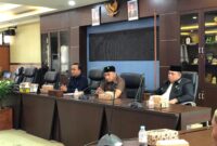 Komisi I DPRD Kukar fasilitasi RDP penyelesaian konflik lahan sawit Desa Jonggon.