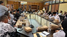 Anggota Komisi IV DPRD Kukar Akhmad Akbar Haka Saputra saat RDP.