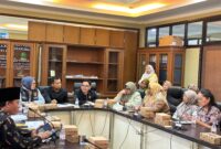 Anggota Komisi IV DPRD Kukar Akhmad Akbar Haka Saputra saat RDP berlangsung.