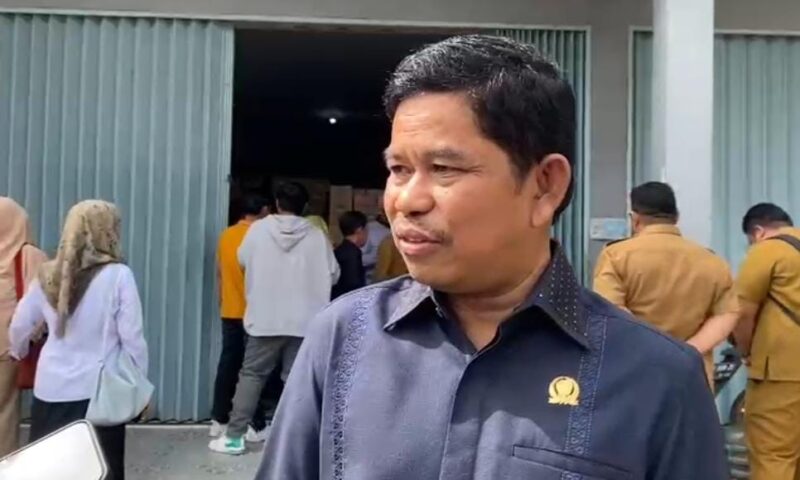 Ketua DPRD PPU, Raup Muin,