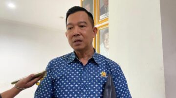 Ket. Foto : Anggota Komisi II DPRD Samarinda, Viktor Yuan. (Foto : Ist)