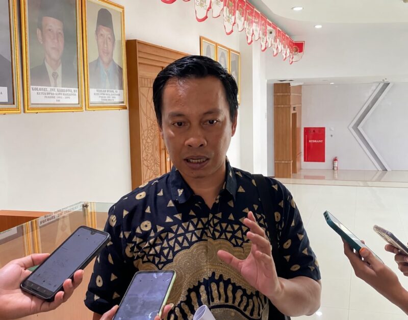 ​Sekretaris Komisi I DPRD Samarinda, Ronal Stephen Lonteng (foto:inf)