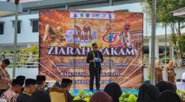 Fo‎to: Sambutan Bupati Kukar, Aulia Rahman Basri saat Ziarah Makam.