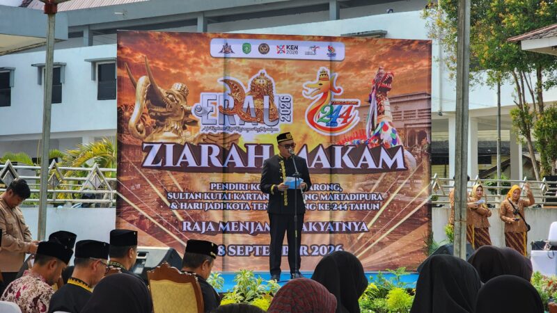 Fo‎to: Sambutan Bupati Kukar, Aulia Rahman Basri saat Ziarah Makam.