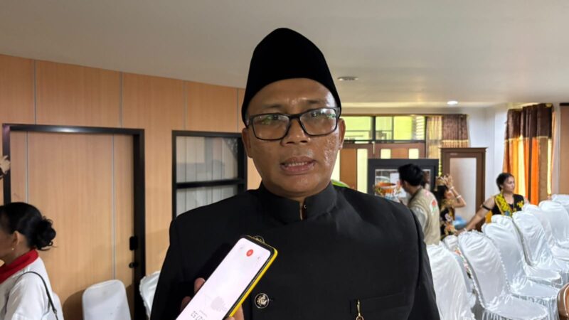 Foto: Sekda Kukar, Sunggono saat Tanggapan Fraksi di Sidang Paripurna DPRD Kukar.
