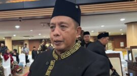 Foto: Plt Kepala Disperindag Kukar, Burhanuddi.