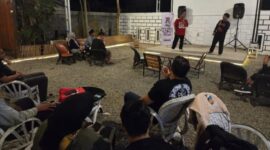 Foto: Pertunjukan rutin yang digelar di Haha Cafe Tenggarong. (Istimewa)