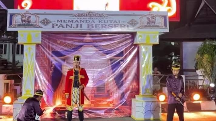 Foto: Kesenian tradisional Memanda Kutai Panji Berseri kembali menunjukkan eksistensinya melalui pementasan di SOE.