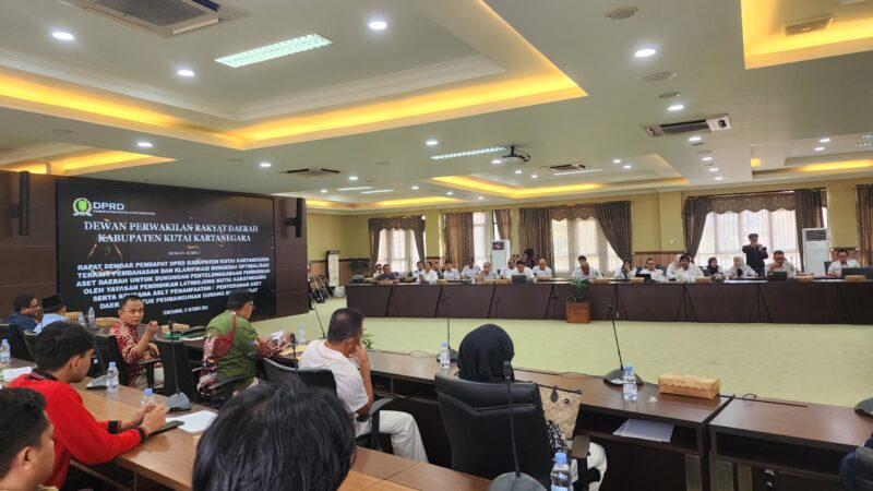 Foto: Suasana saat Rapar Dengar Pendapat (RDP) di DPRD Kukar.