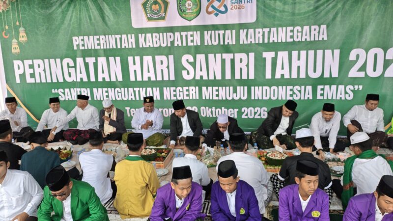 Foto: Suasana beseprah saat Peringatan Hari Santri Tahun 2026.